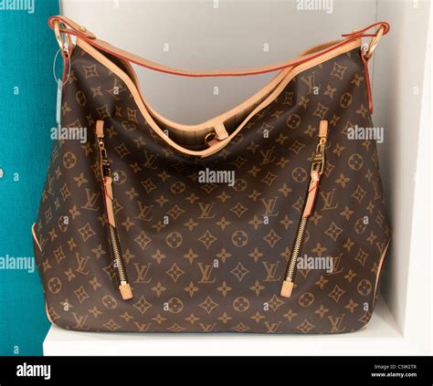 louis vuitton tasche gefälscht kaufen|Louis Vuitton umhängetasche.